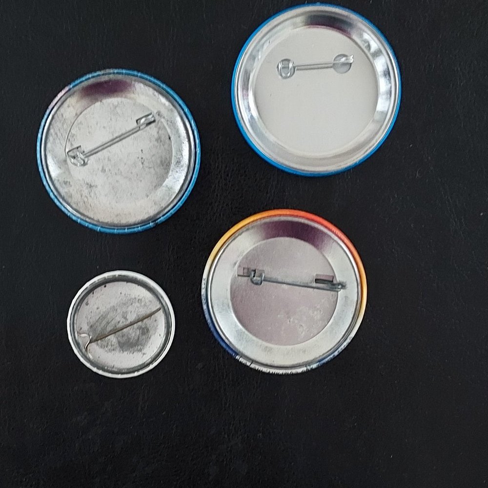 Pop Culture Party Fashion Buttons: Set of 4 - Picture 2 of 4